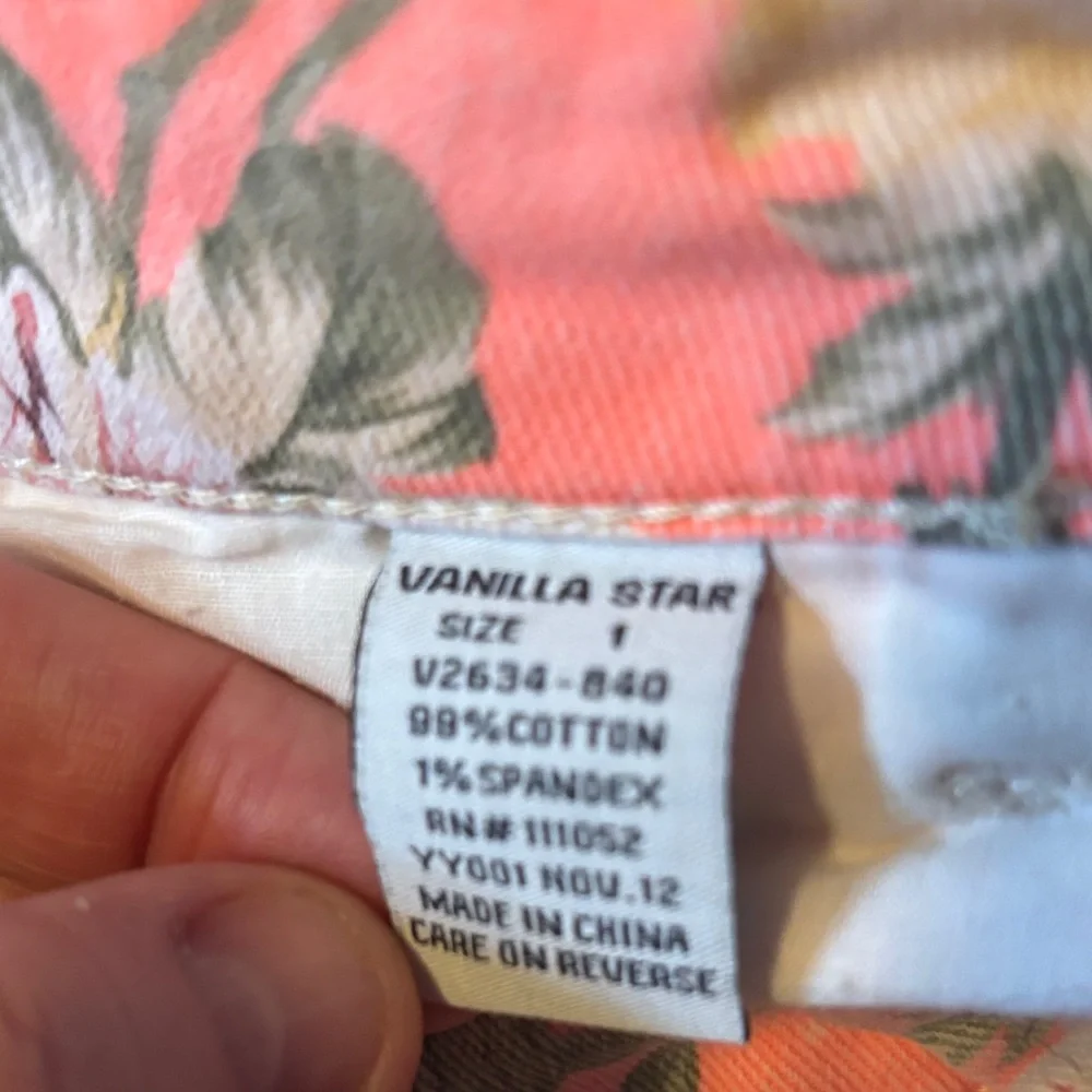 Vanilla Star Floral Peach Women's Skinny Jeans Size 1